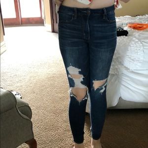 American Eagle Ripped Jeans Size 8